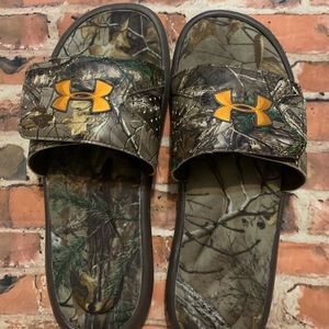 Men’s camo under armour slides